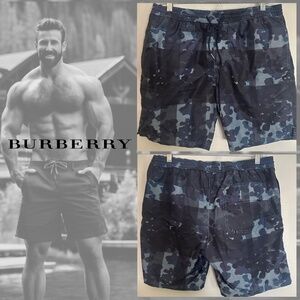 Burberry Brit Plaid Swim Trunks Small 32-37" waist 7" inseam Gently worn